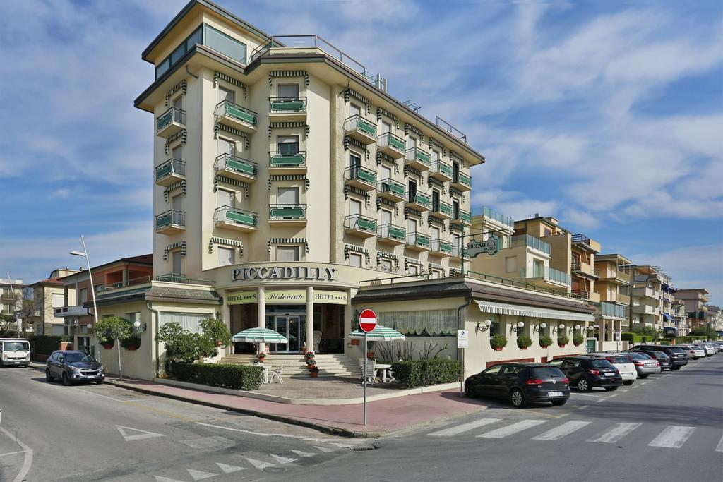 Hotel Piccadilly Lido di Camaiore Esterno foto